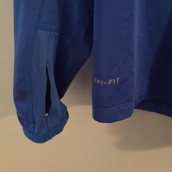 Nike dri-fit 3/4 zip - Picture 2 of 7